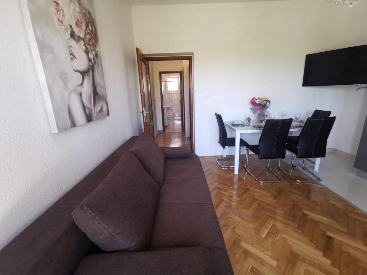 Apartments Mila Kaštela Zewnętrze zdjęcie